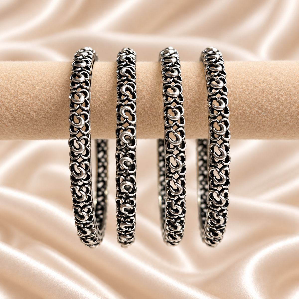 Loop Floral Oxidised Bangles