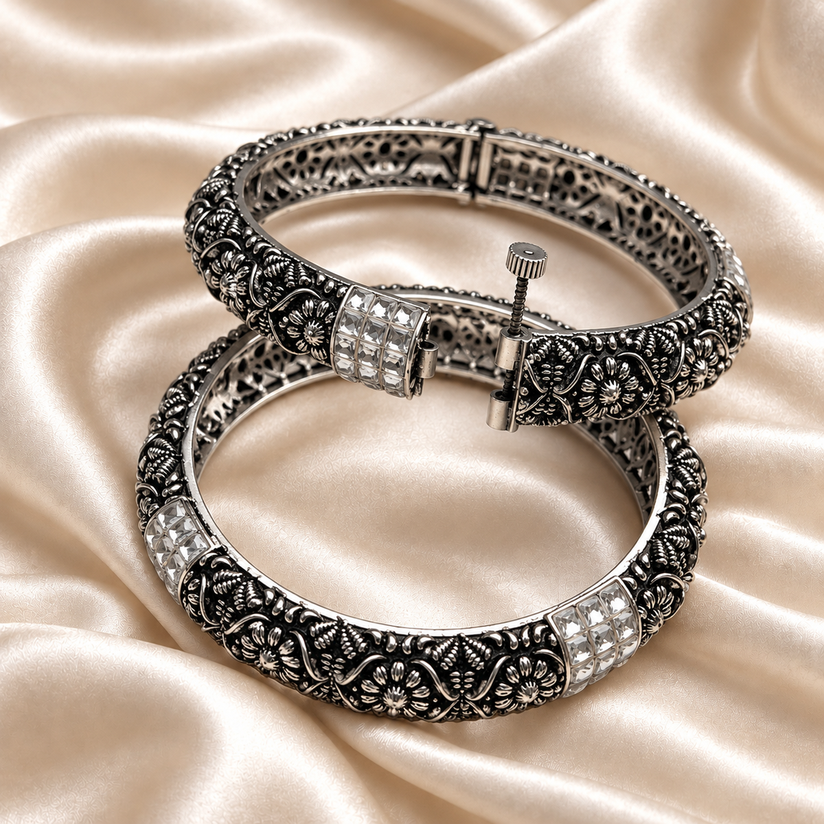 Floral Square Stone Openable Oxidised Kada