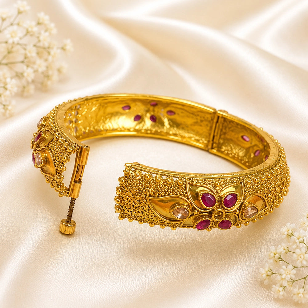 Antique Leaf-floral Rajwada kada