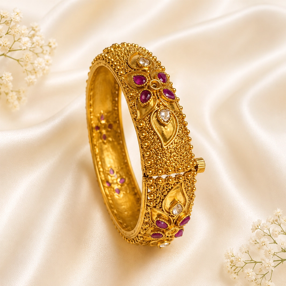 Antique Leaf-floral Rajwada kada