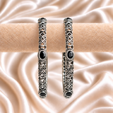 Carved Petal Oval Stone Kada
