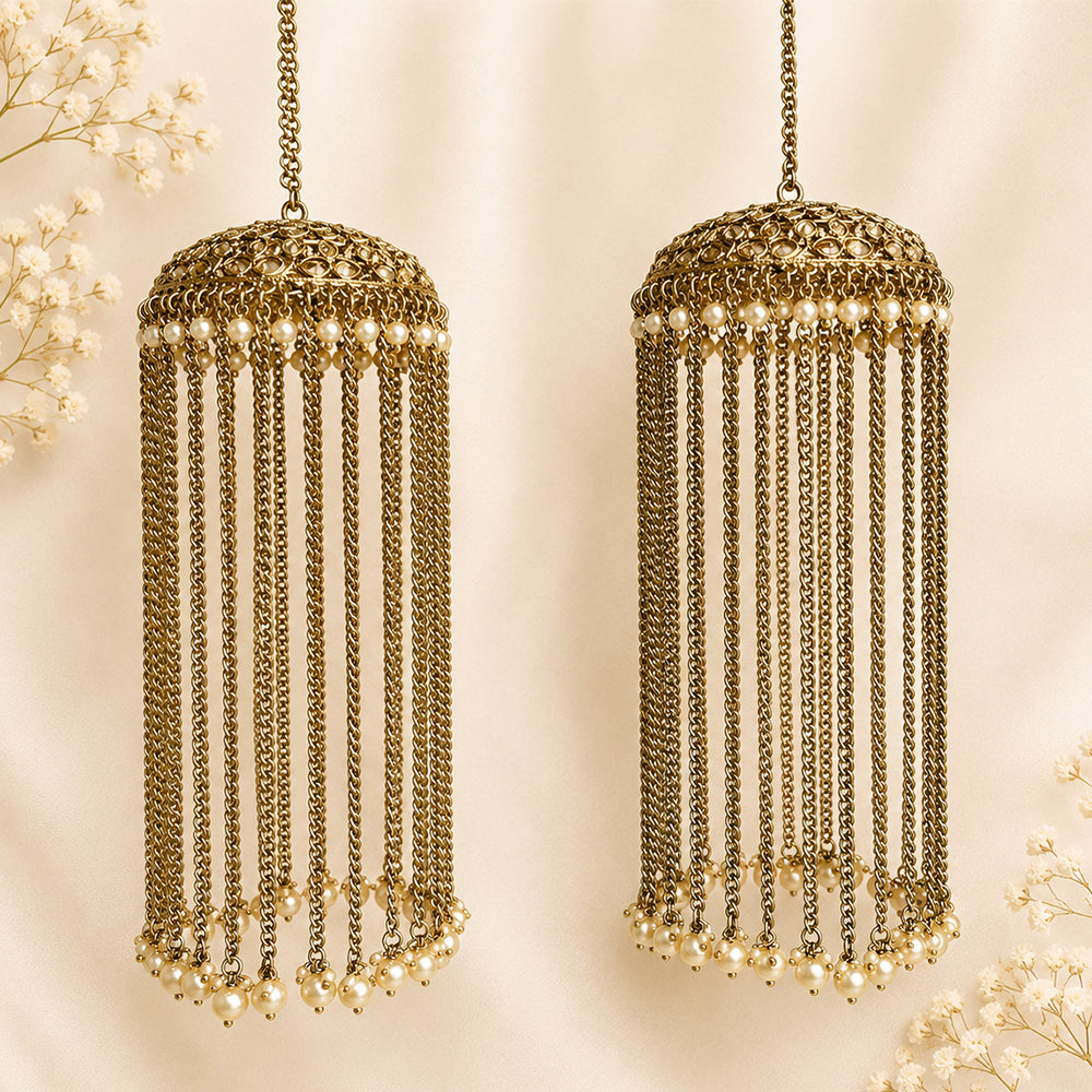 Dome Design with Chain Pattern