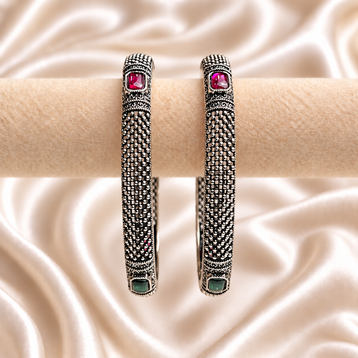 Dotted Wave Square Stone Oxidised Kada