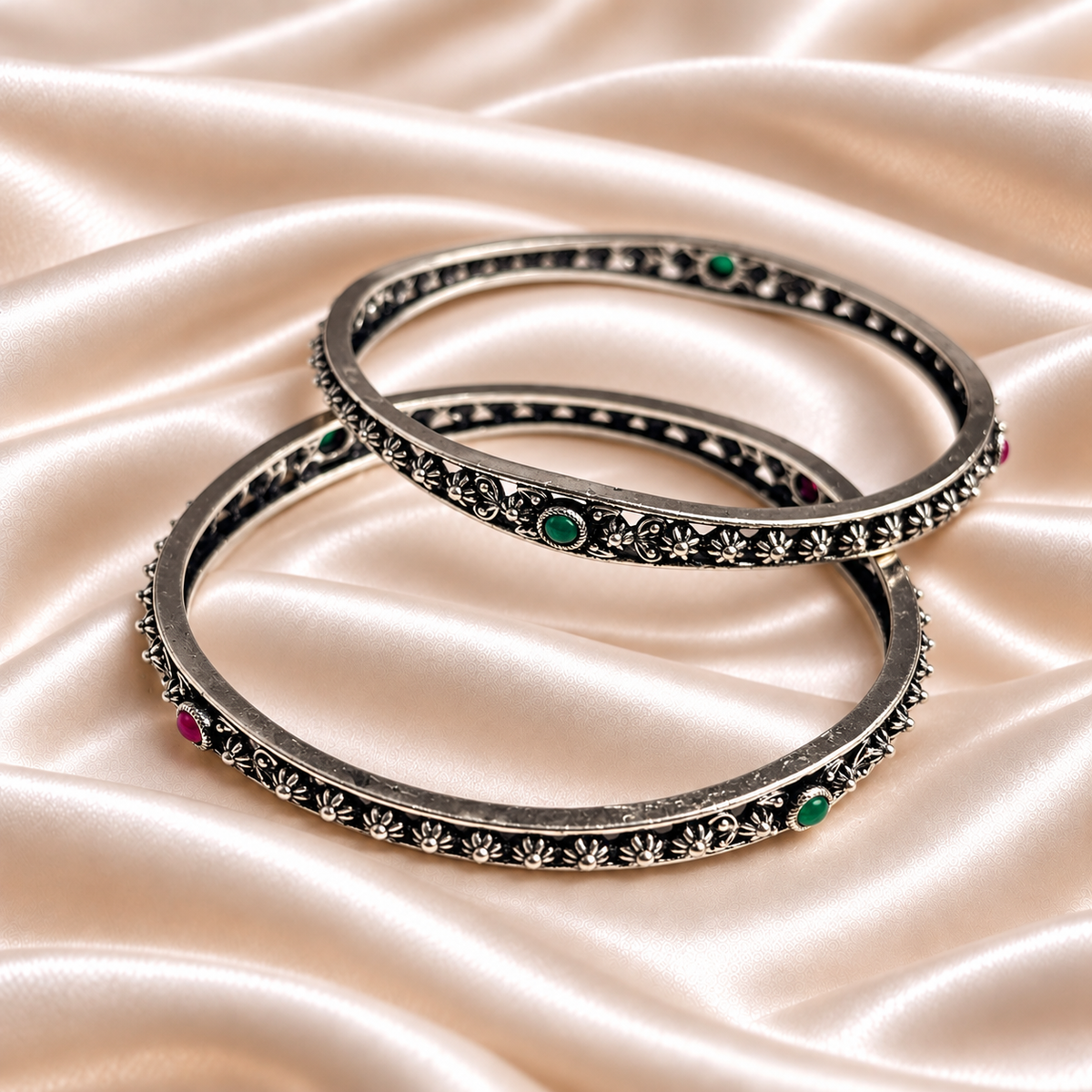 Flower Trail Oxidised Kada