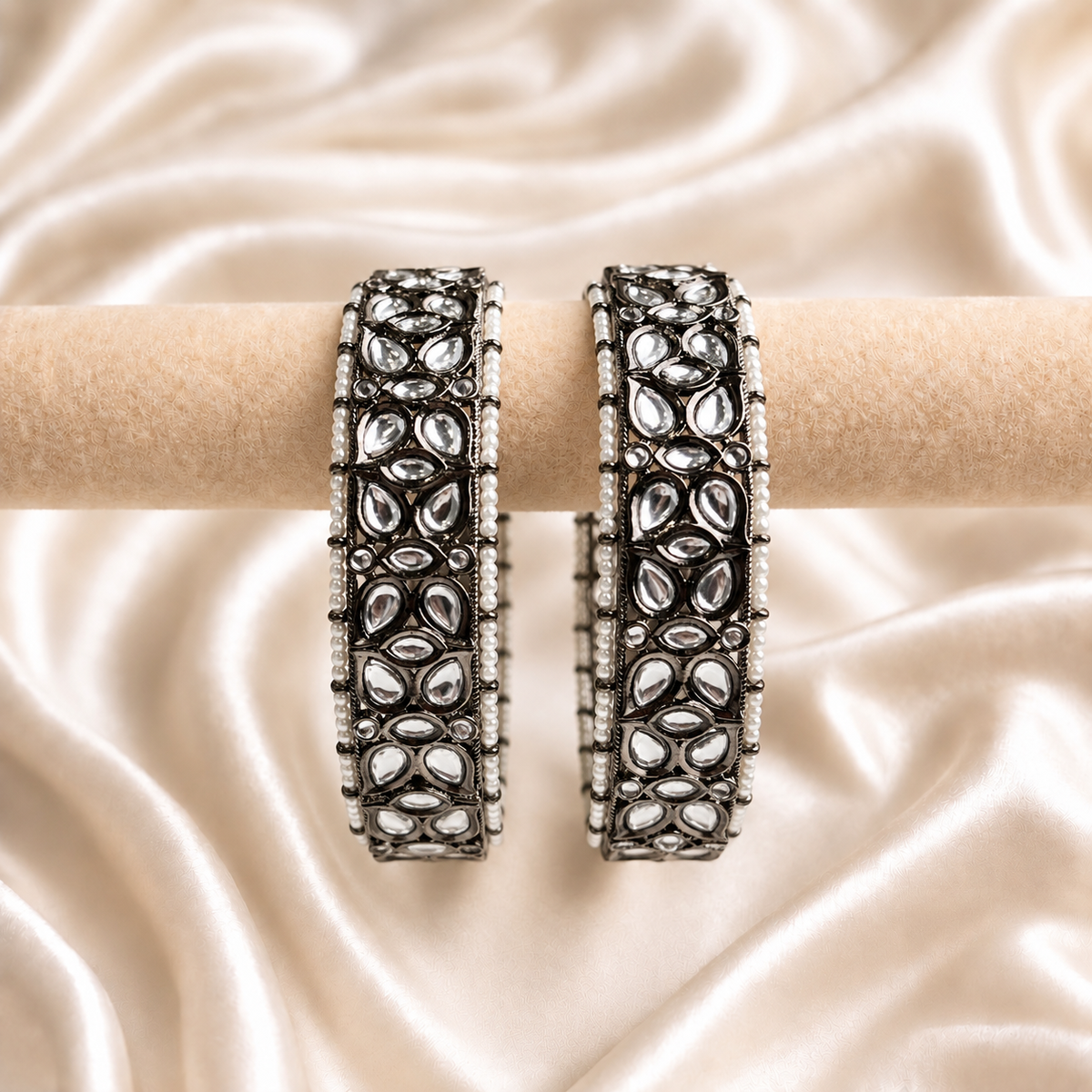 Kundan Pearl Border Oxidised Openable Kada