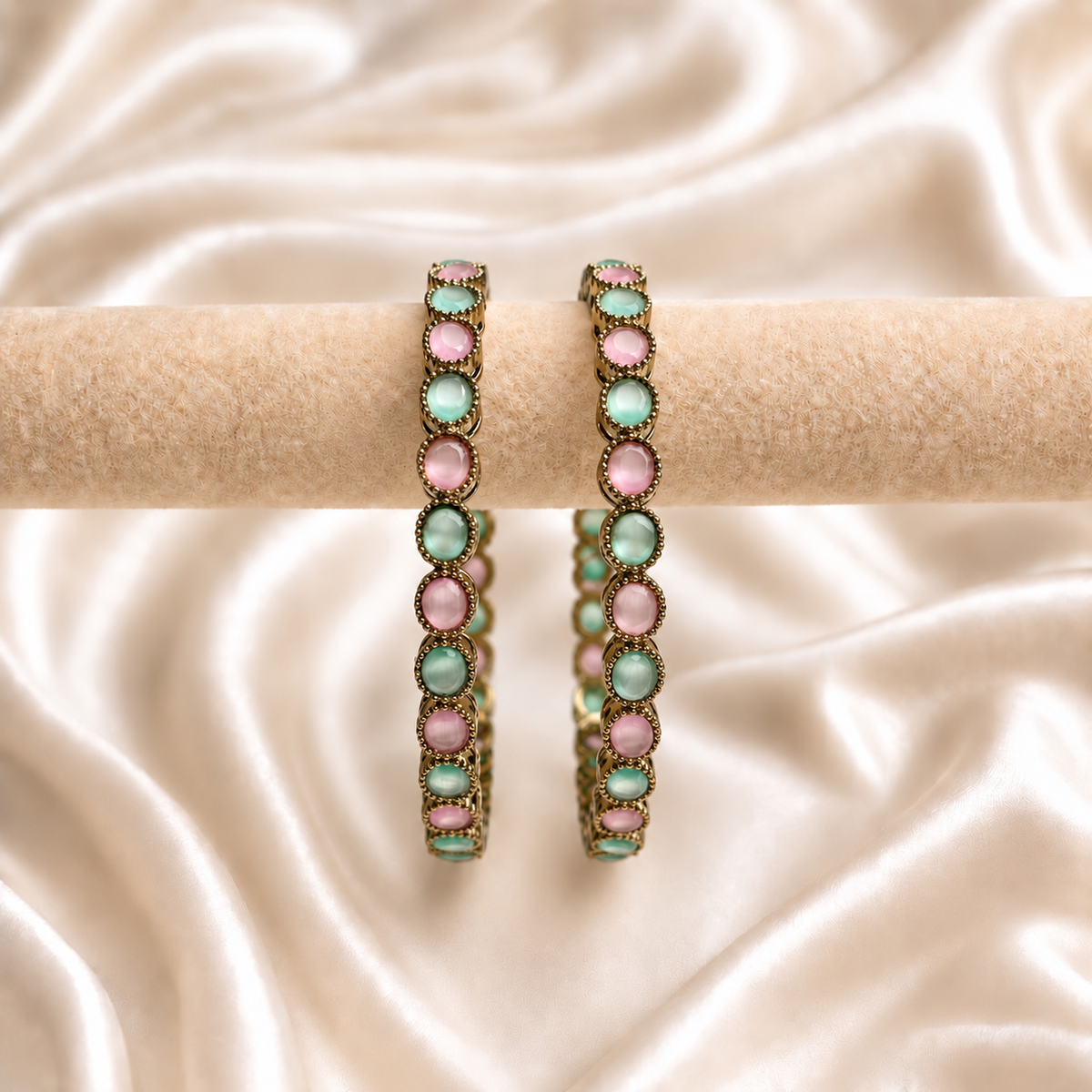 Oval Reverse Ad Stone Kada