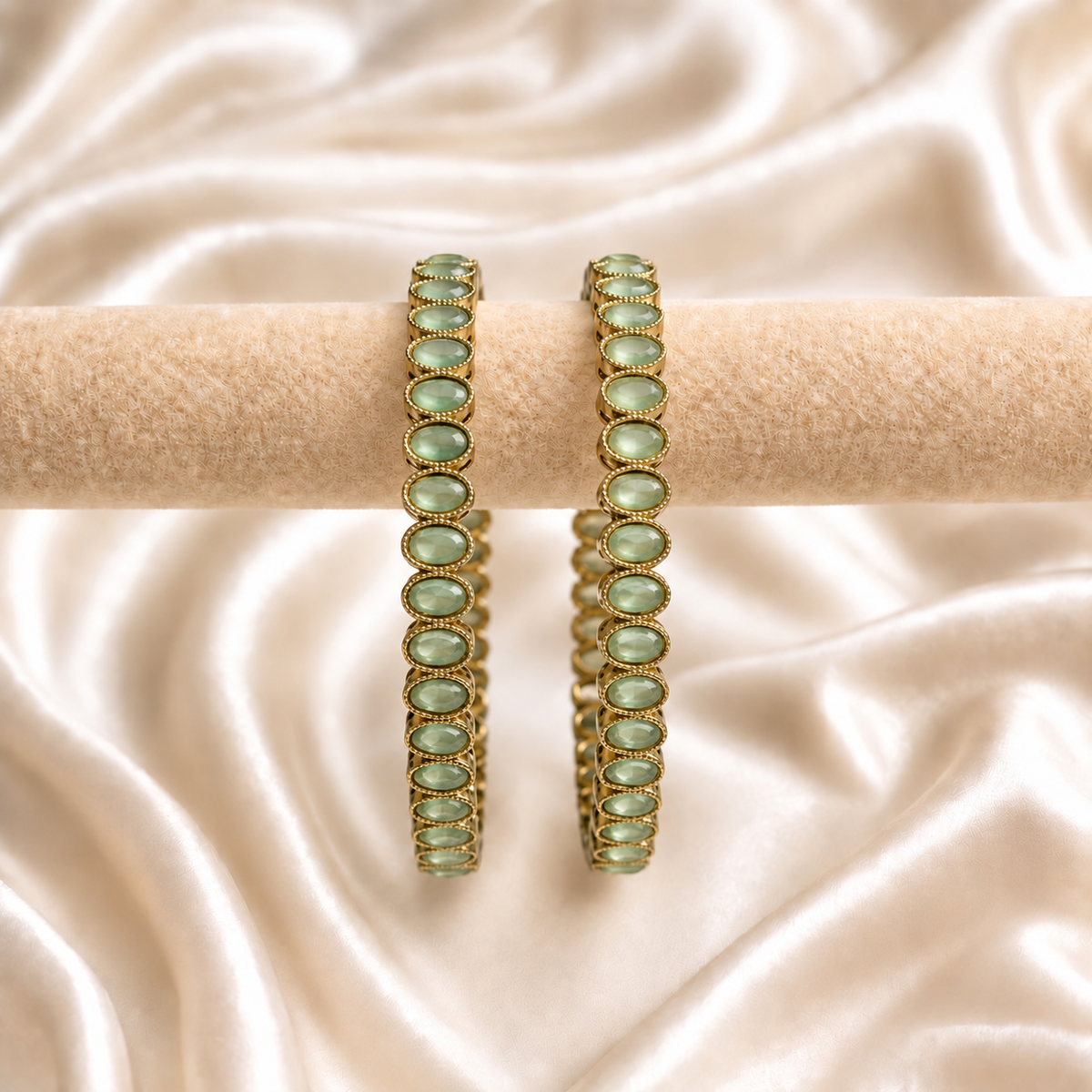 Oval Stone Line Bangles