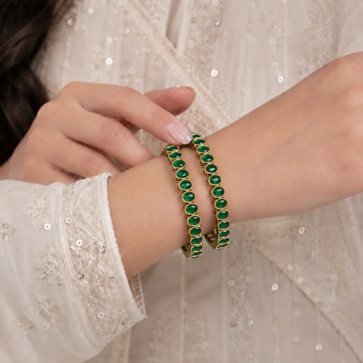Oval Stone Line Bangles