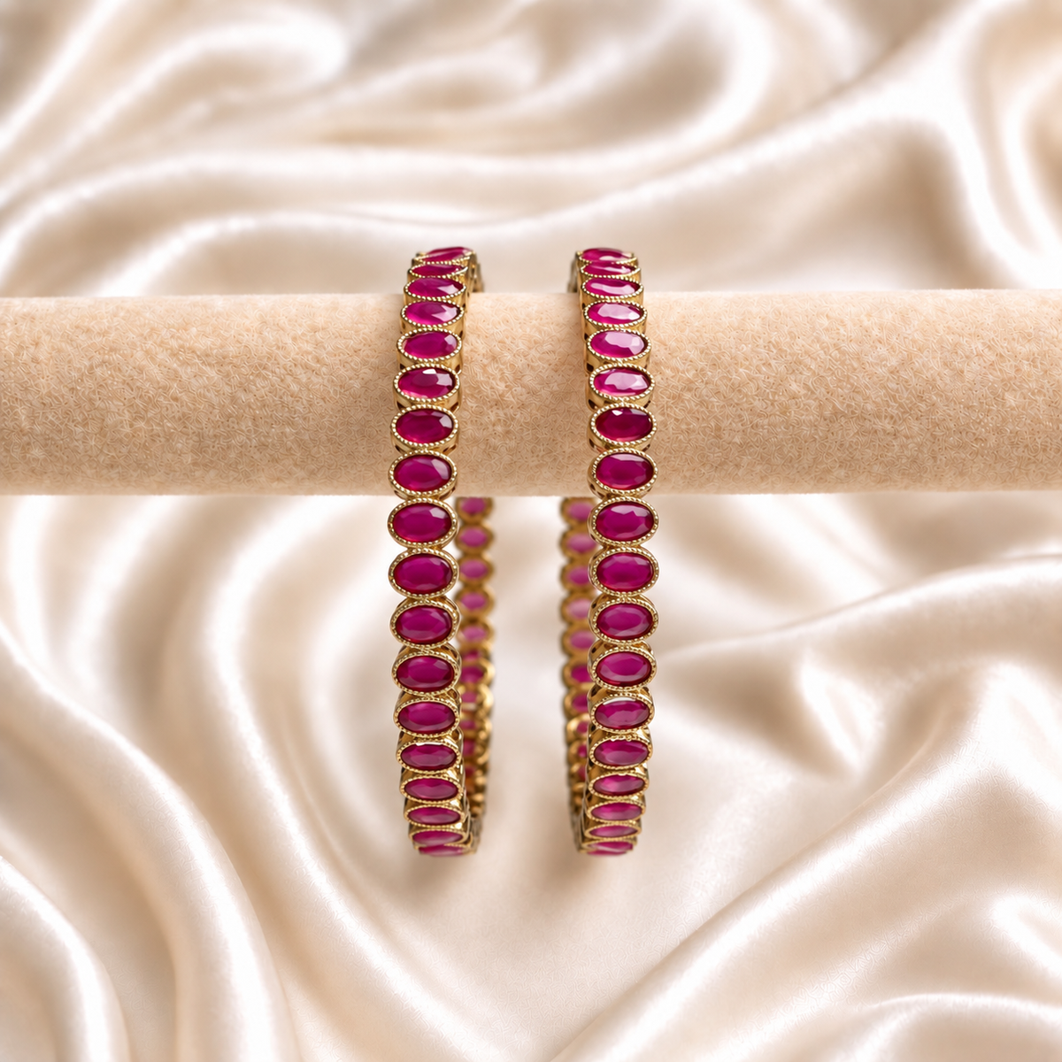 Oval Stone Line Bangles