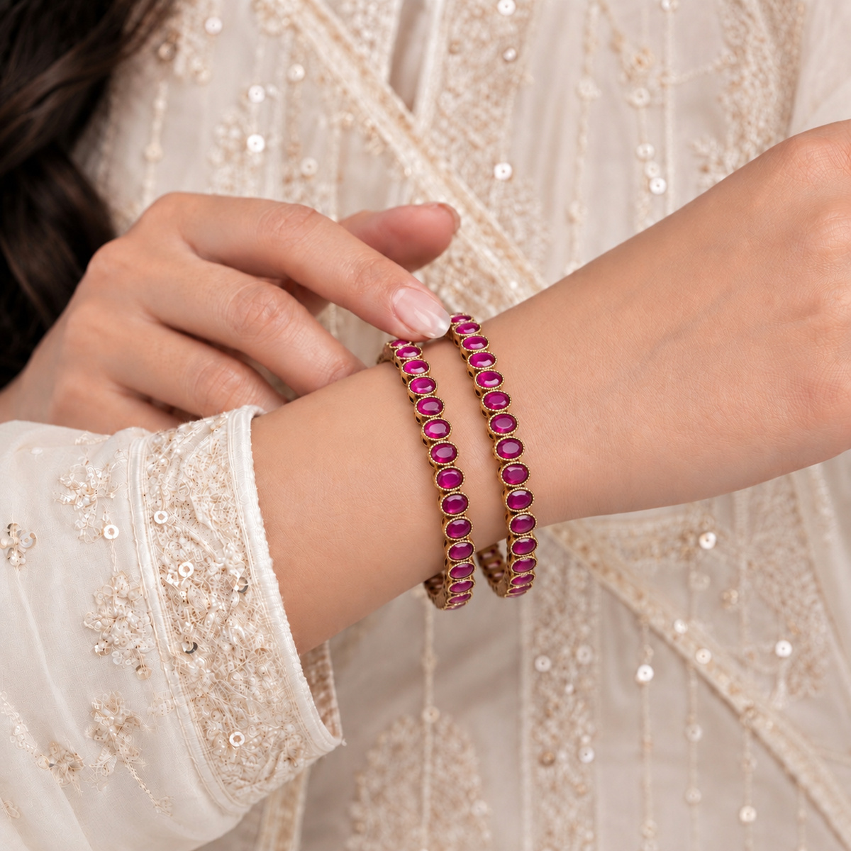 Oval Stone Line Bangles