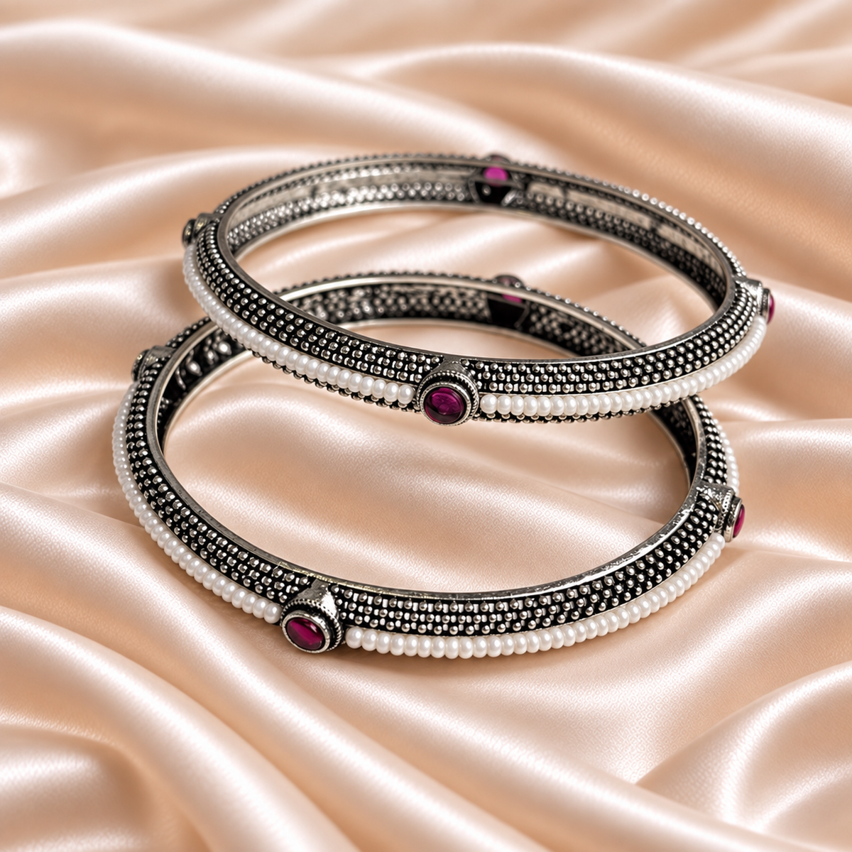 Pearl Line Stone Oxidised Kada