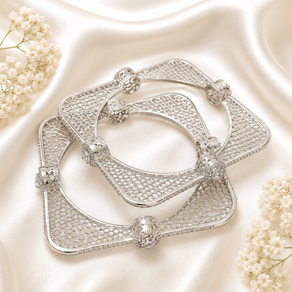 Square-shaped AD kada