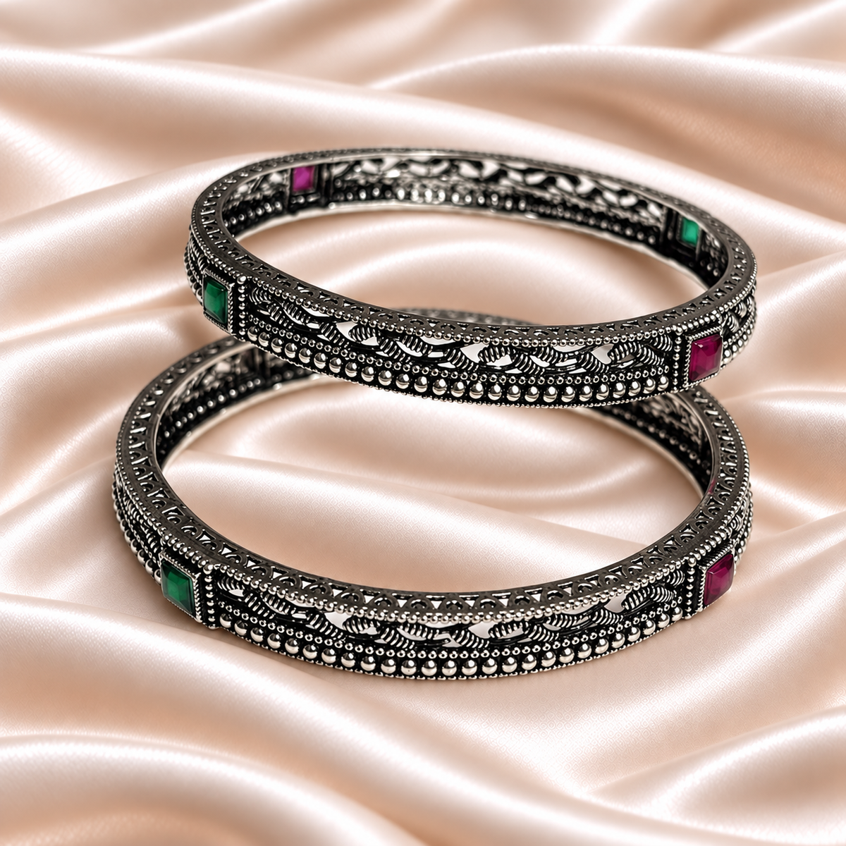 Wavy Vine Oxidised Kada