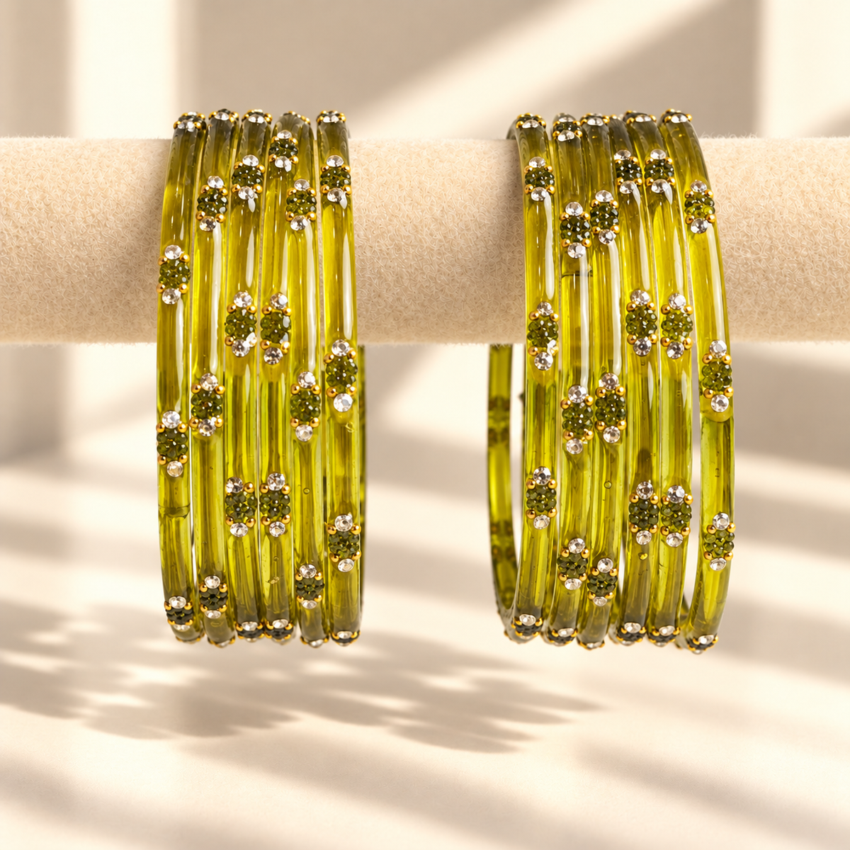 Dotted Stone Glass Bangle