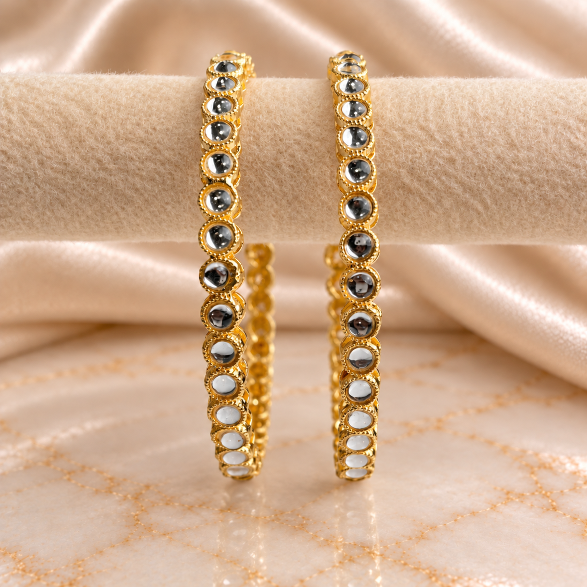 Round Kundan Stone Line Bangles