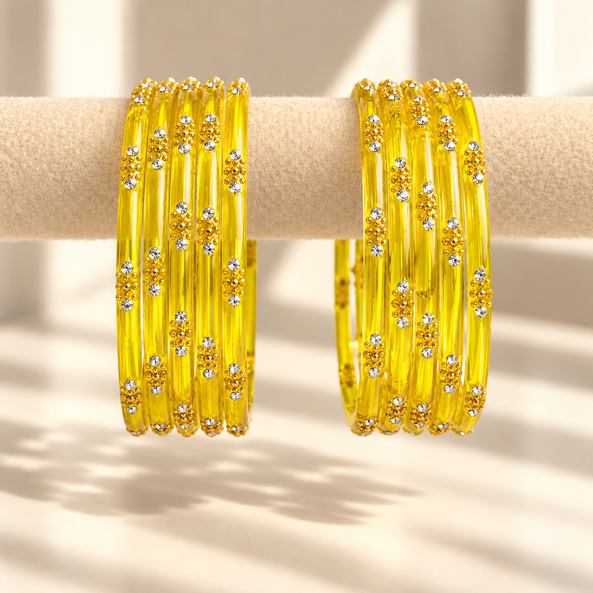 Dotted Stone Glass Bangle