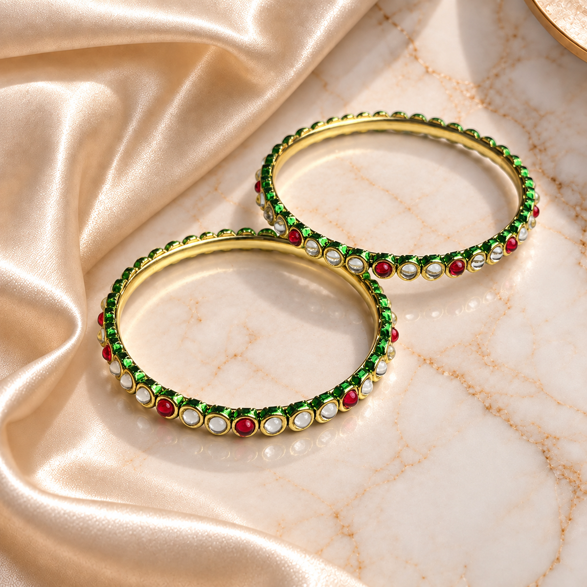 Single Line Dot Kundan Line Bangles