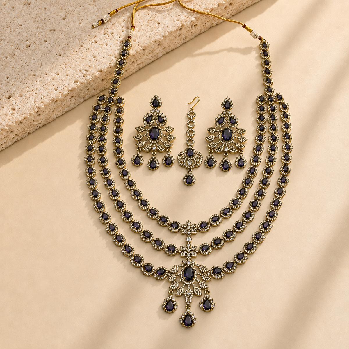 Centrepiece Drop Necklace Set