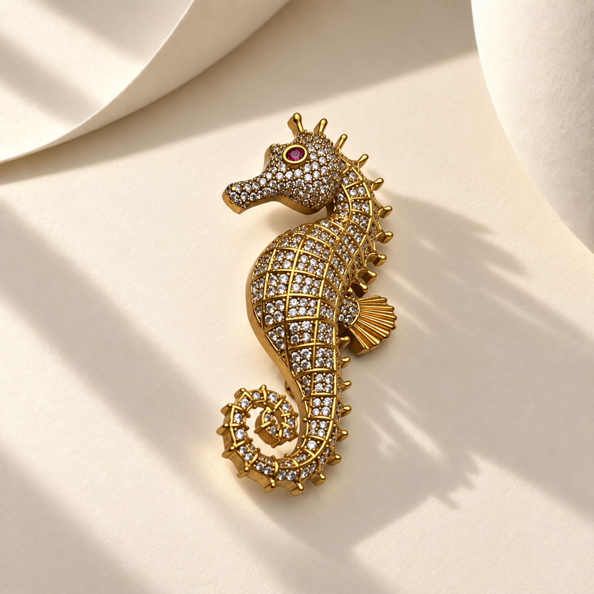 Sparkling Seahorse Brooch