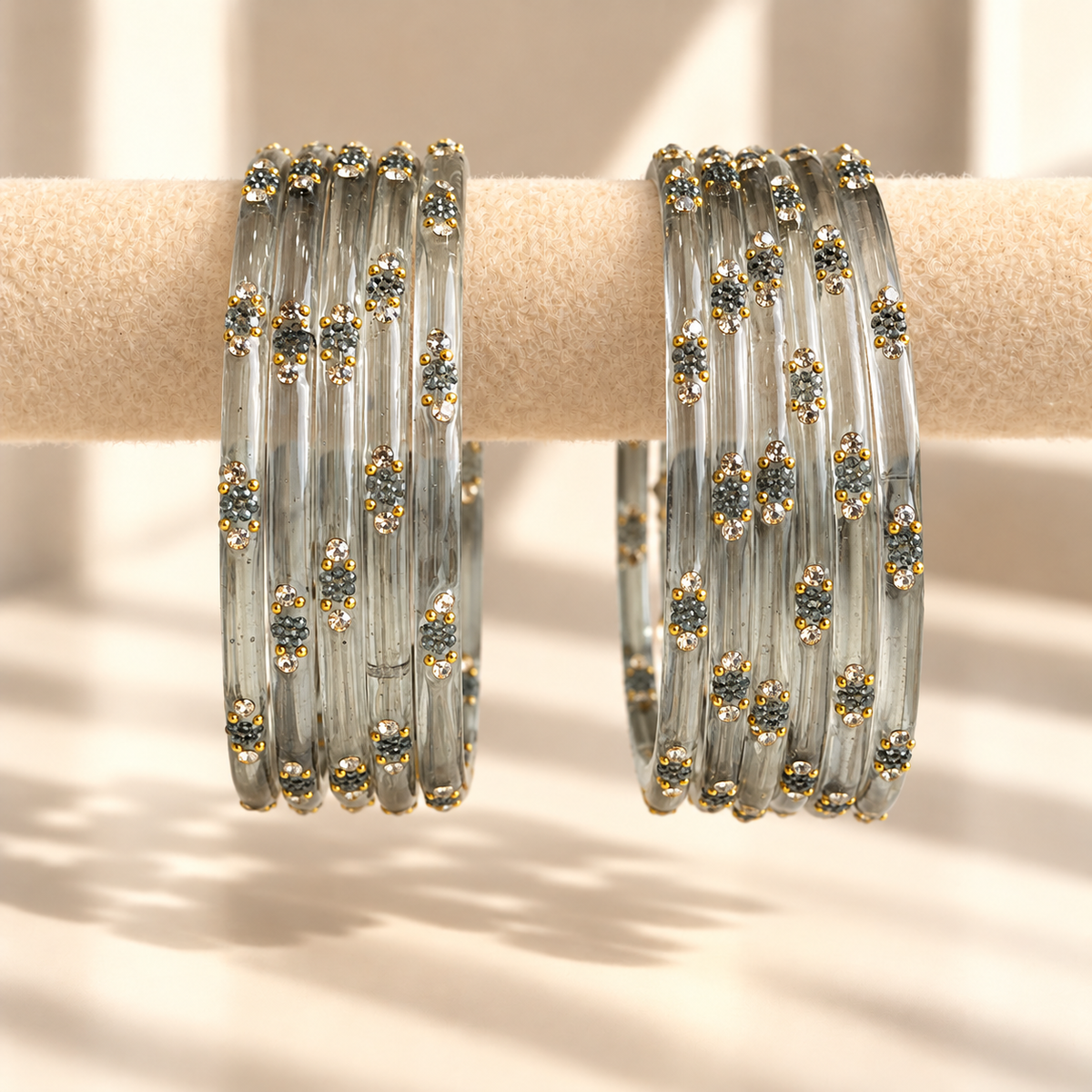 Dotted Stone Glass Bangle