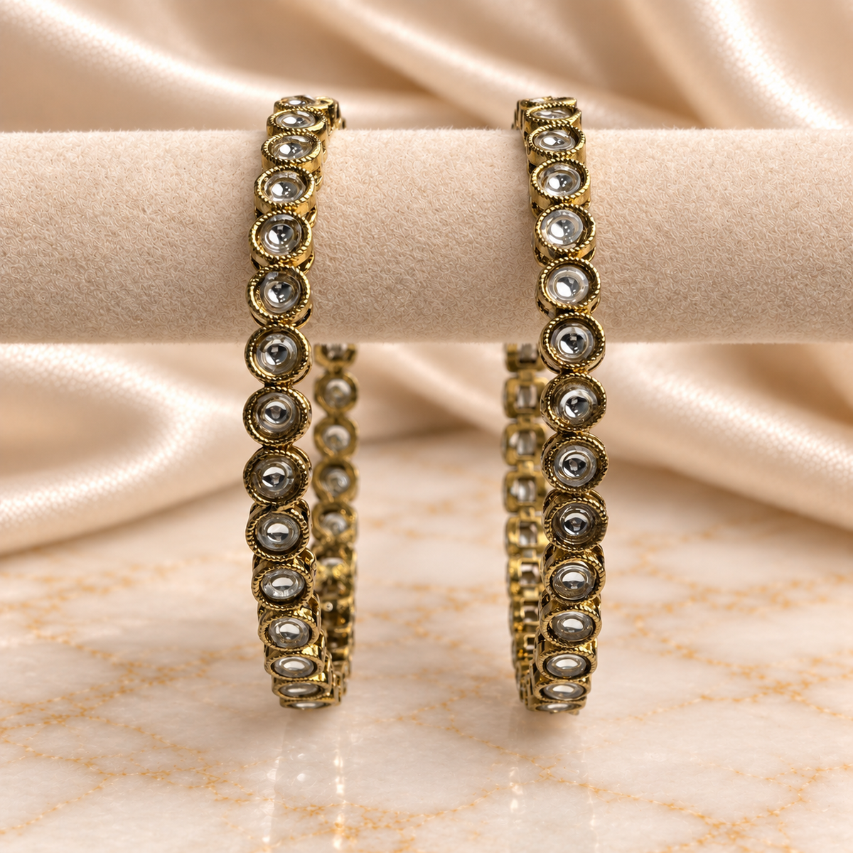 Round Kundan Stone Line Bangles