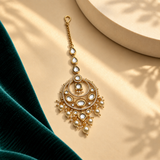 Oval Curve Maang Tikka