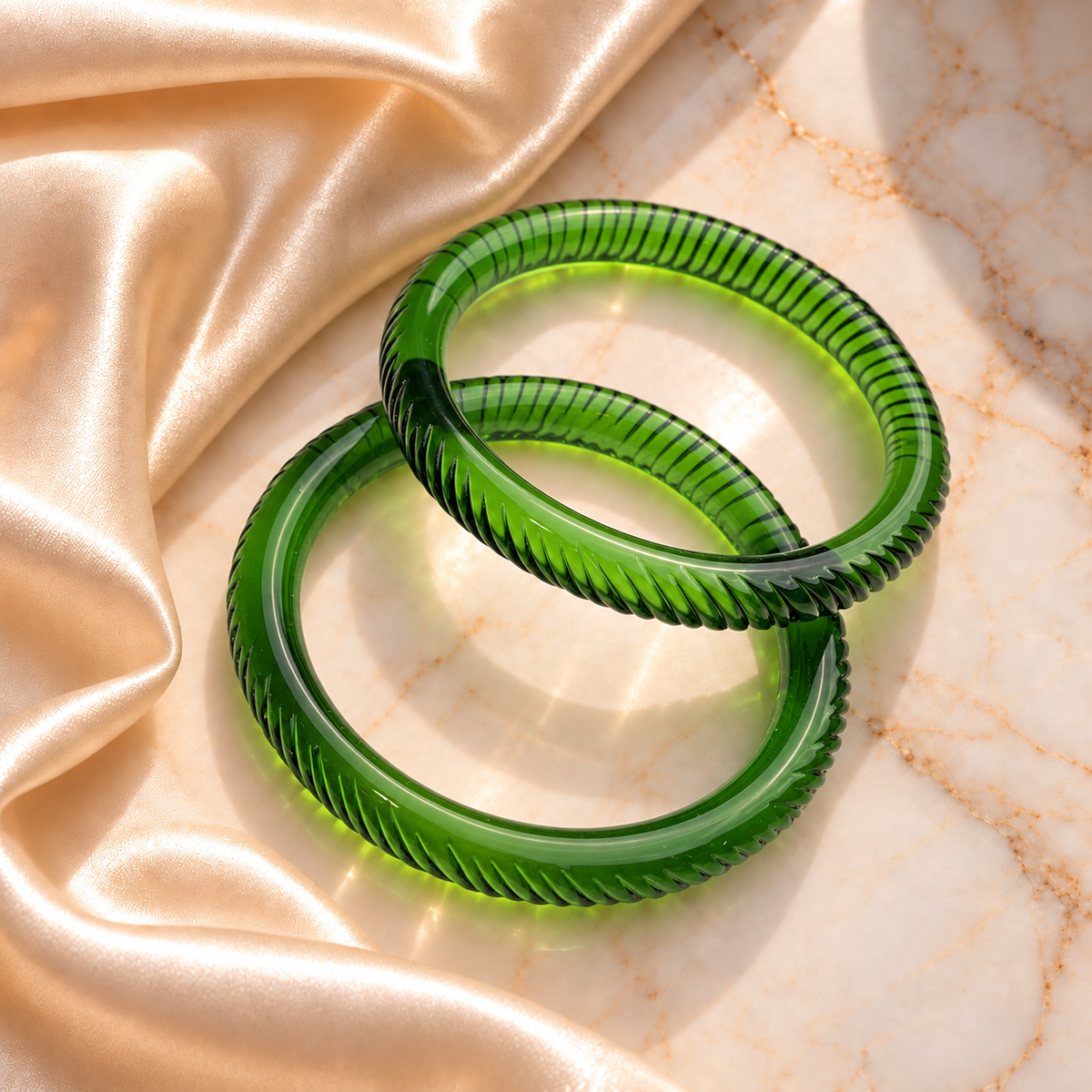 Spiral Cutting Design Glass Kada