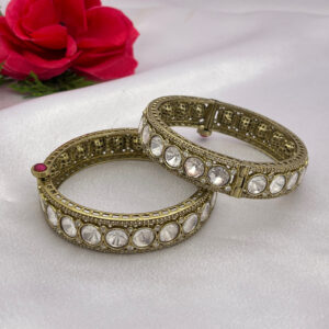 Antique Gold-Plated Moissanite Polki Kundan Bangles