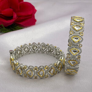 DA094B32-A2D5-4EAB-B1FF-AB389B125C67