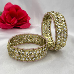 Antique Kundan Bangle with Baby Pink Crystal Edging